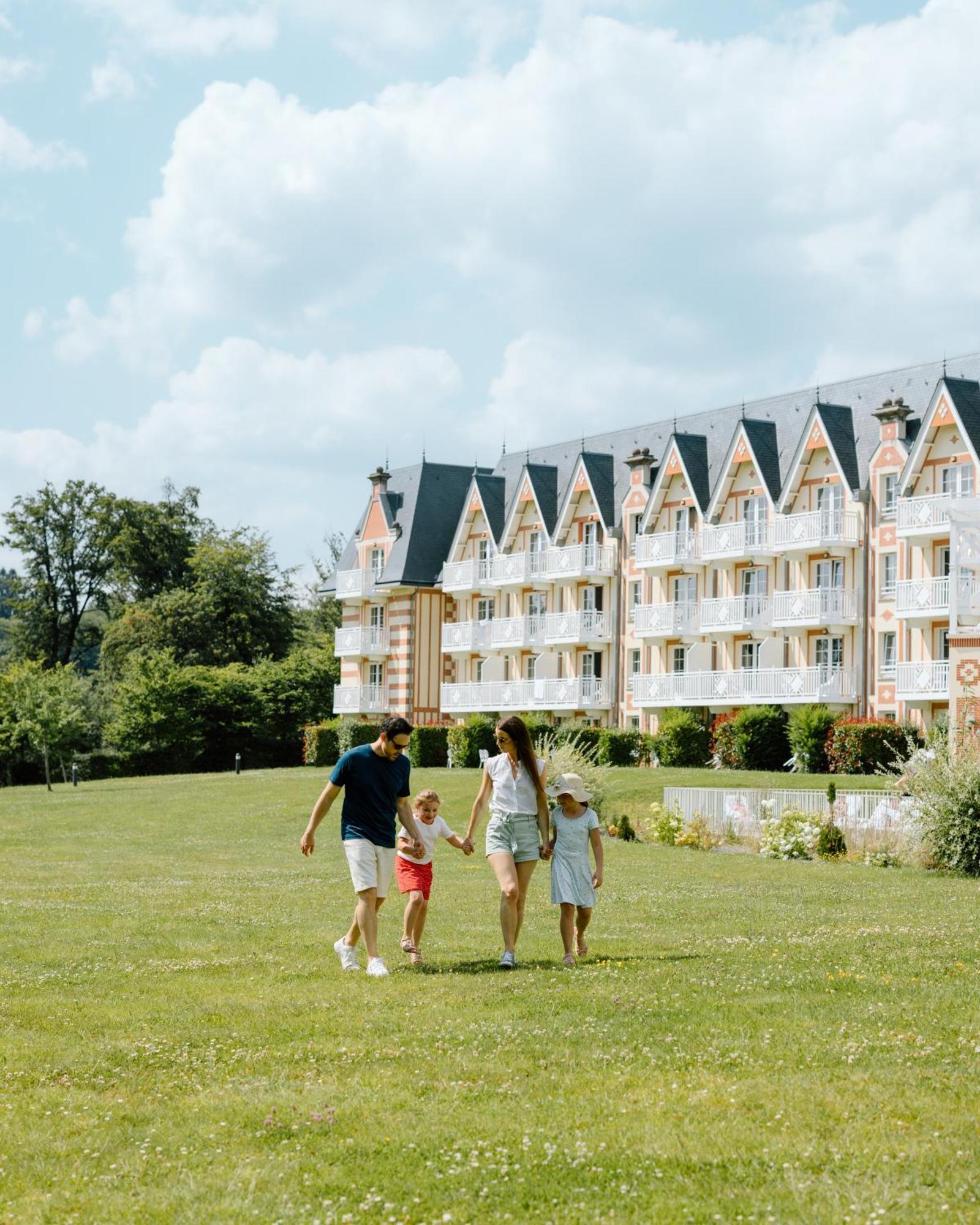 Residence B'O Cottage - B'O Resort Thermal & Spa Bagnoles de l'Orne Normandie Exteriör bild